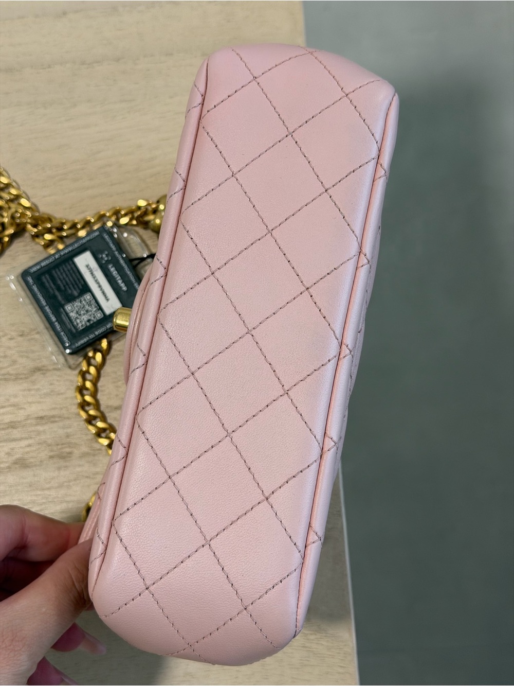 CHANEL Pearl Crush Classic Flap Small Light Pink Lambskin Vintage Gold Hardware - Picture 6 of 11